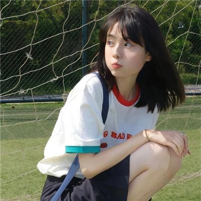 滑板女孩